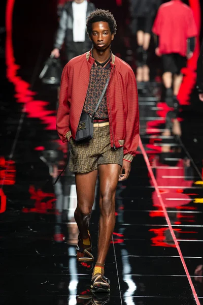 Look 12
